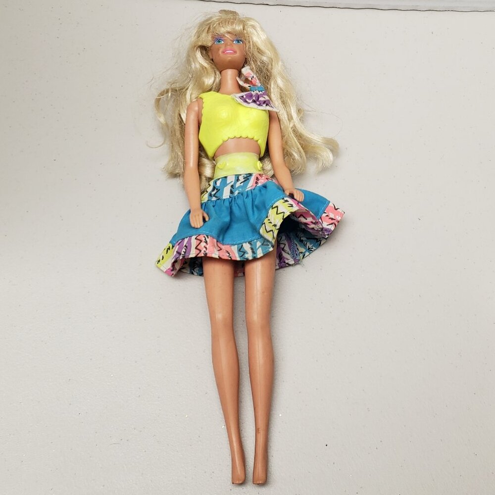 Barbie Doll Snap N Play 1991